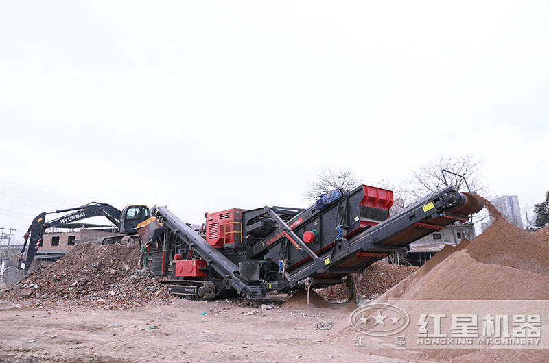 小型磚石建筑垃圾破碎機多少錢一臺？手續(xù)怎么辦？