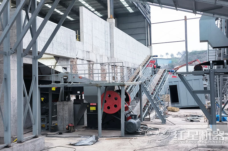 CJ歐版顎式破碎機工作現(xiàn)場圖片 CJ歐版顎式破碎機工作現(xiàn)場圖片