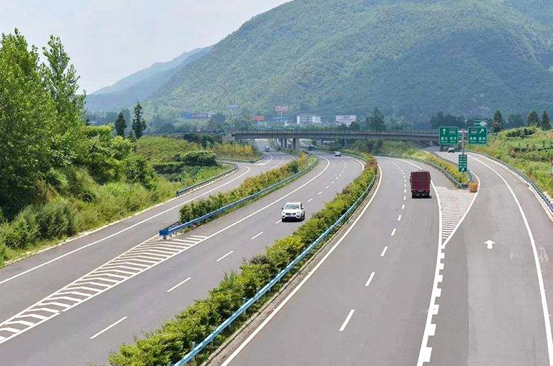 公路瀝青用礦粉設(shè)備多少錢一套？